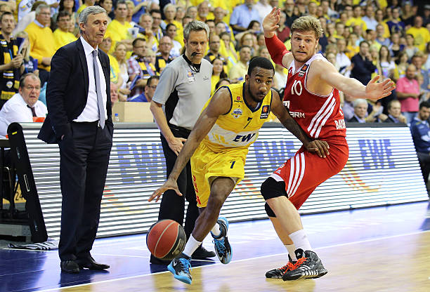 纪录至今依 纪录至今依