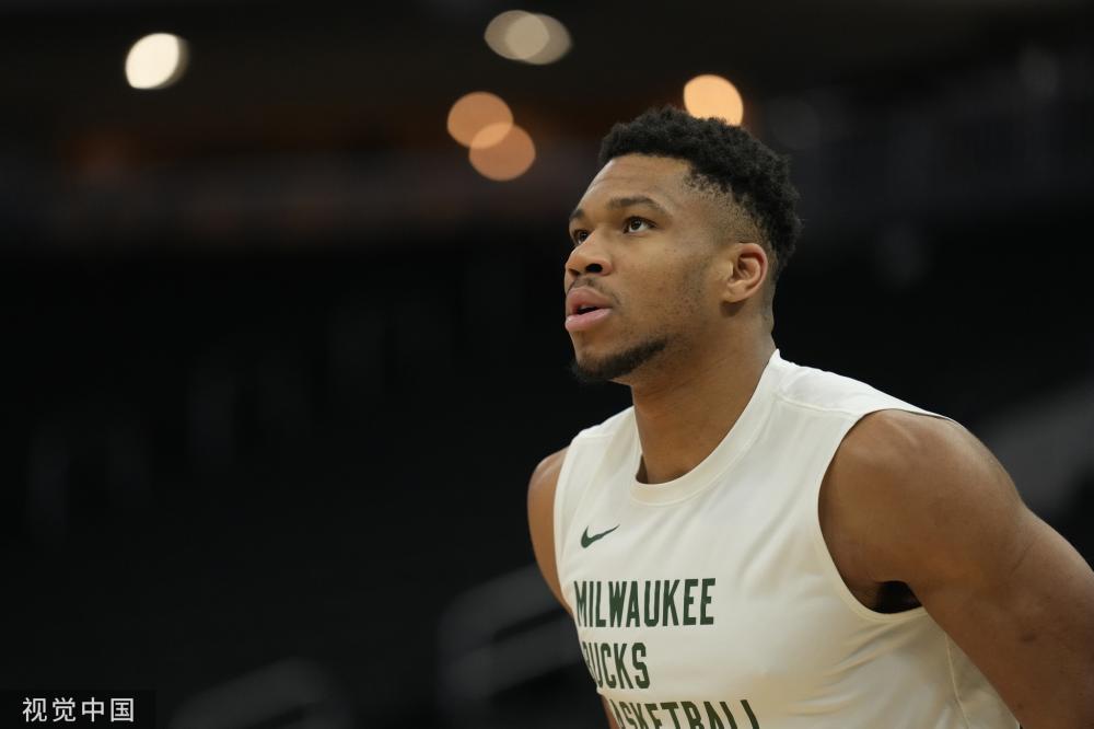 一些球迷开 一些球迷开